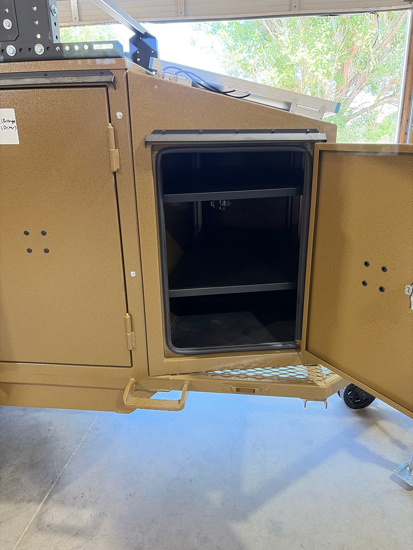 Expedition Tongue Box - Large Tongue Box