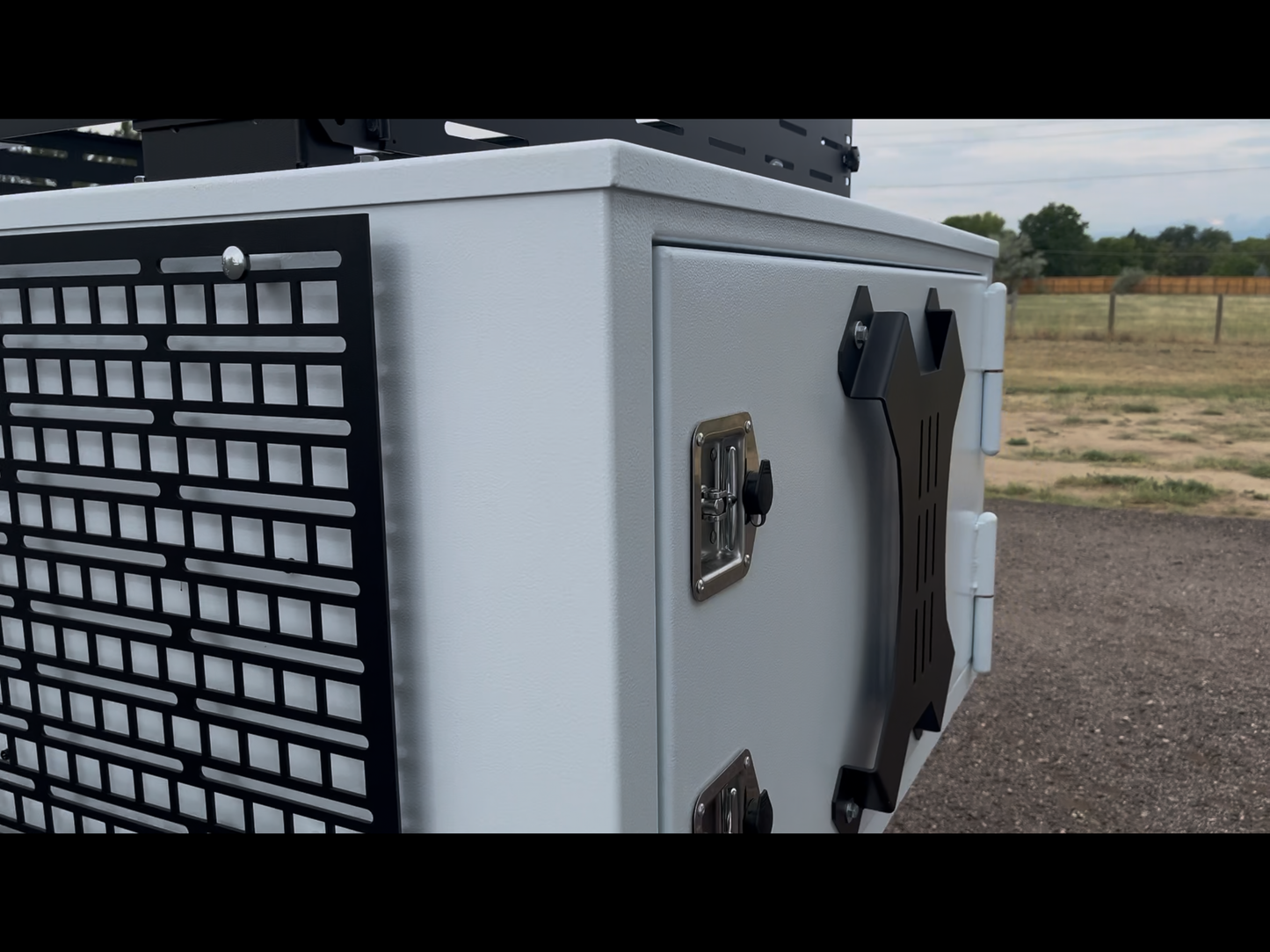 The STUD - Overland/Offroad 4x4 Trailer