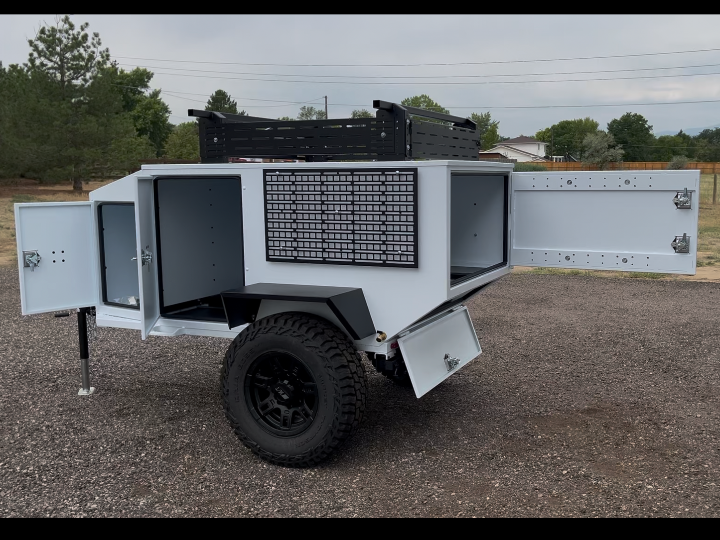 The STUD - Overland/Offroad 4x4 Trailer
