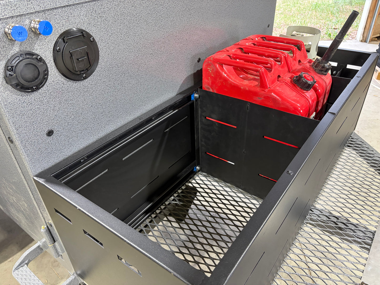 Modular Tongue Storage Box