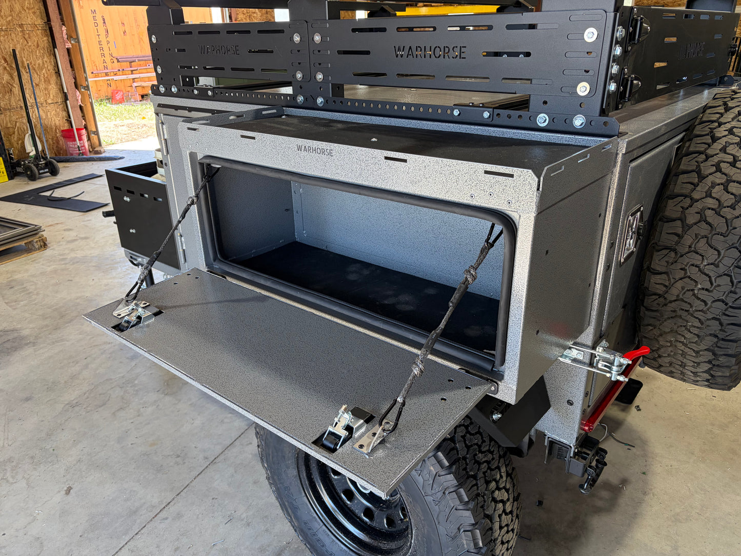 Medium STEEL Side Saddle Box