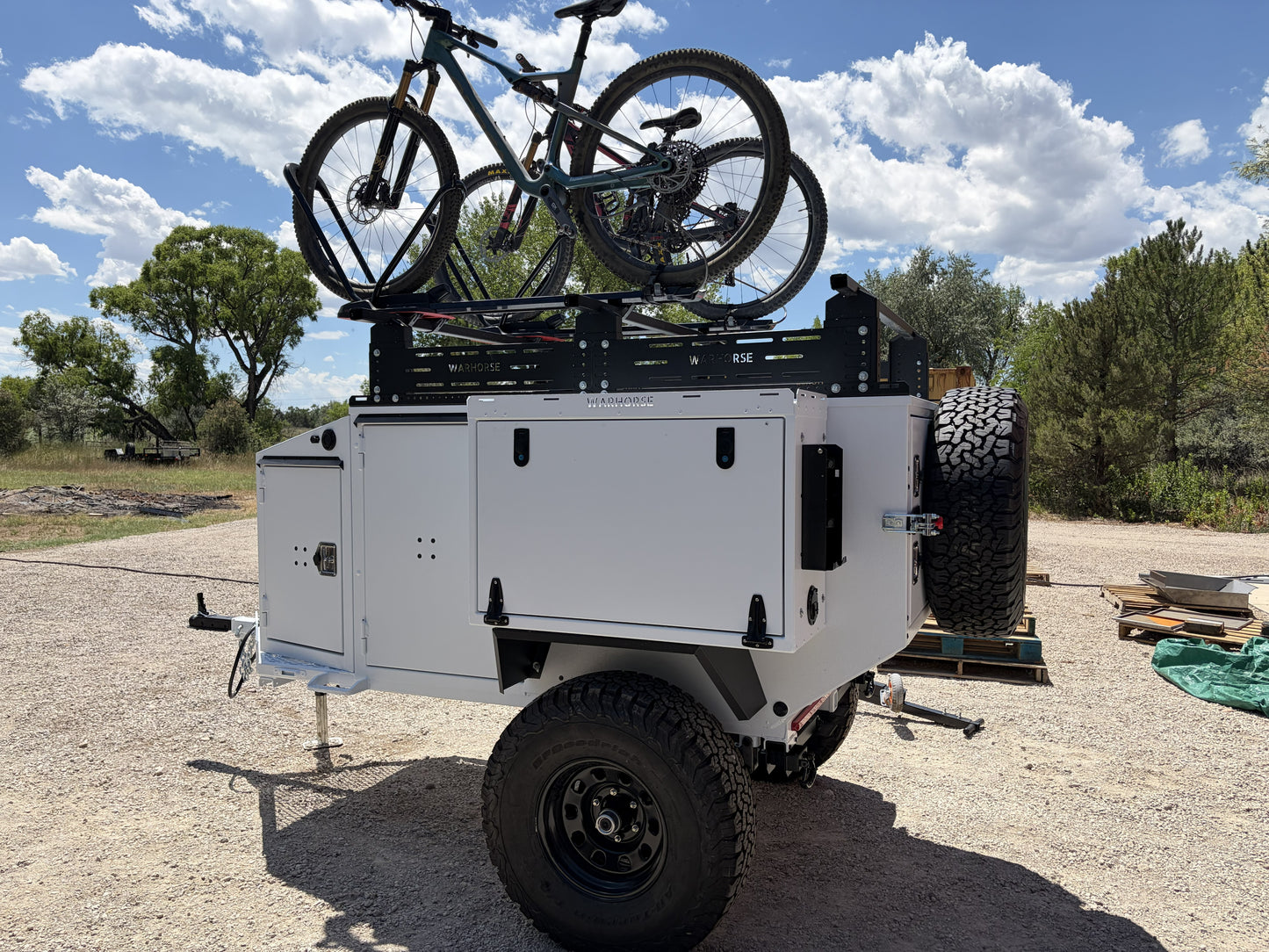 The STUD - Overland/Offroad 4x4 Trailer