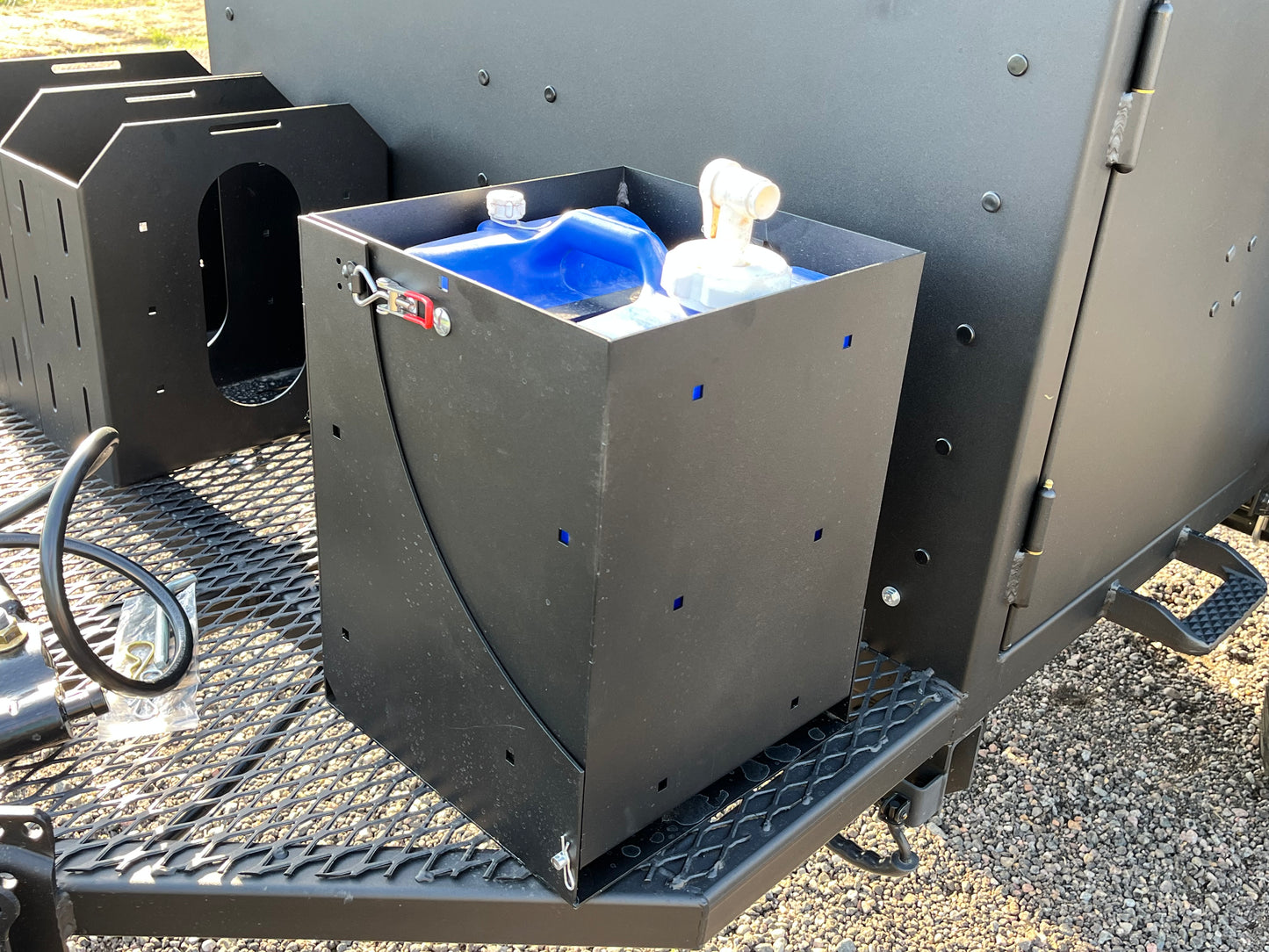 7-Gallon Water Carrier/TIpper