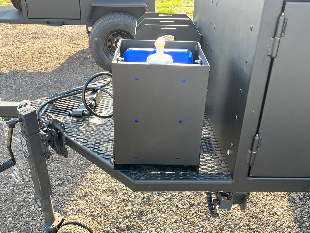 7-Gallon Water Carrier/TIpper – Warhorse Overland