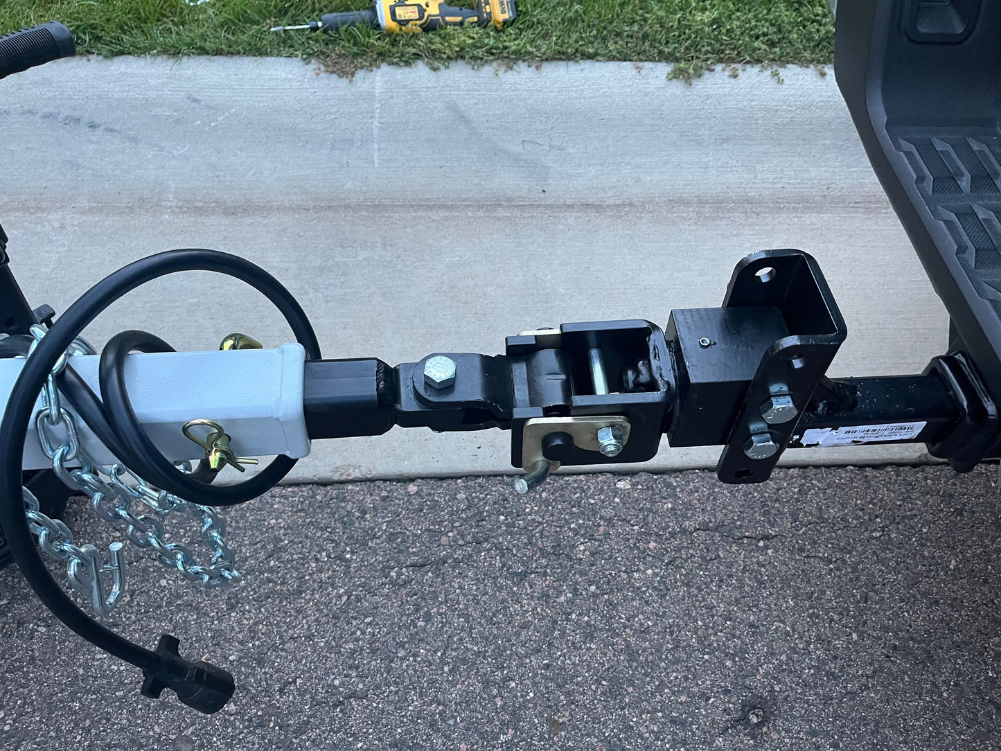 Lock-N-Roll Hitch - 5 Position