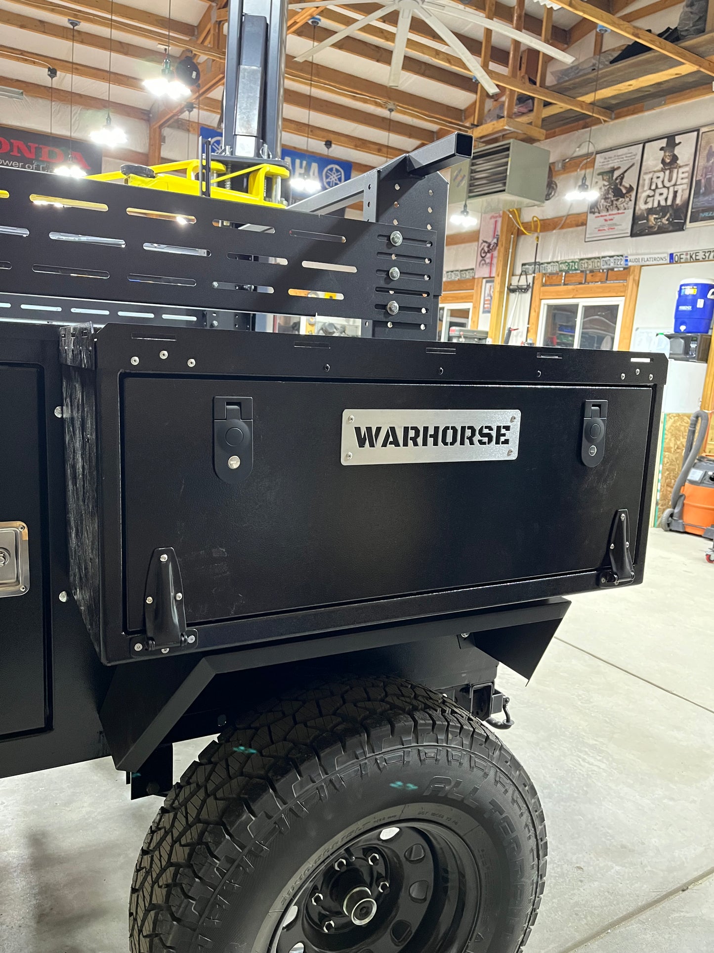 Medium Aluminum Side Saddle Box