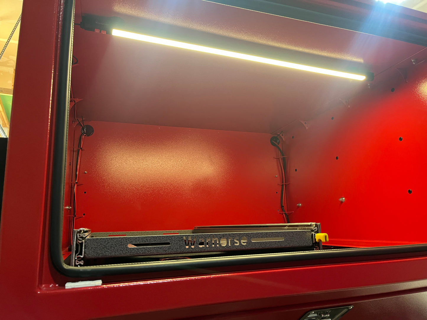 Interior Lighting - White/Red Dimmable